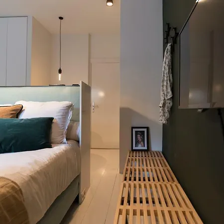 Canal Centre Apartment *